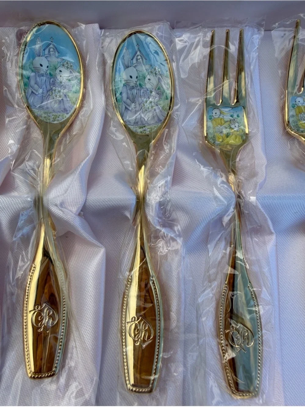 VIntage YUMI KATSURA Honeymoon Bunnies wedding/Anniversary Dessert flatware set